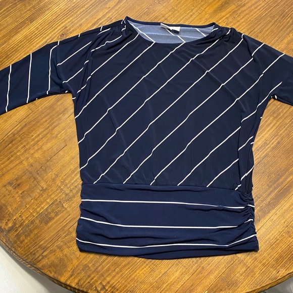 Chicos Striped Navy Top size 10 - Picture 1 of 9